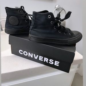 Size 12 toddler High Top Black Converse